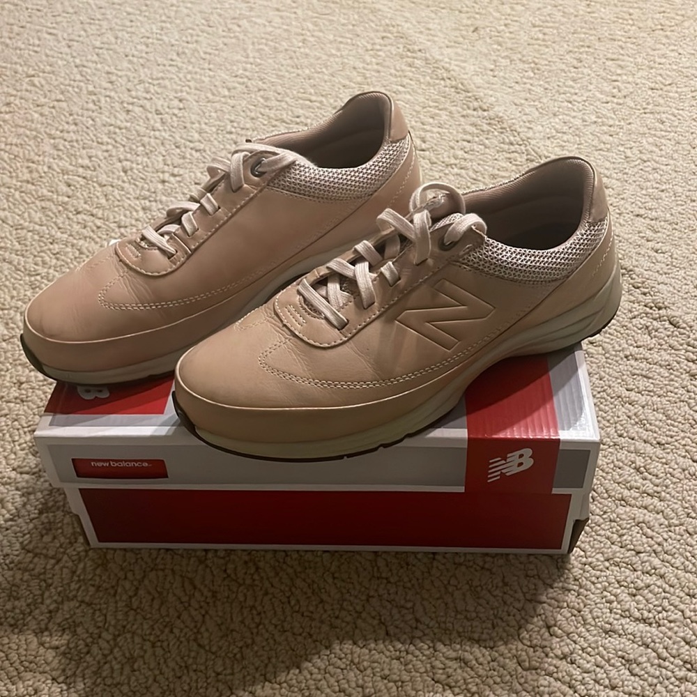 Vintage cream colored new balance sneakers. size 9. Like new with original box.